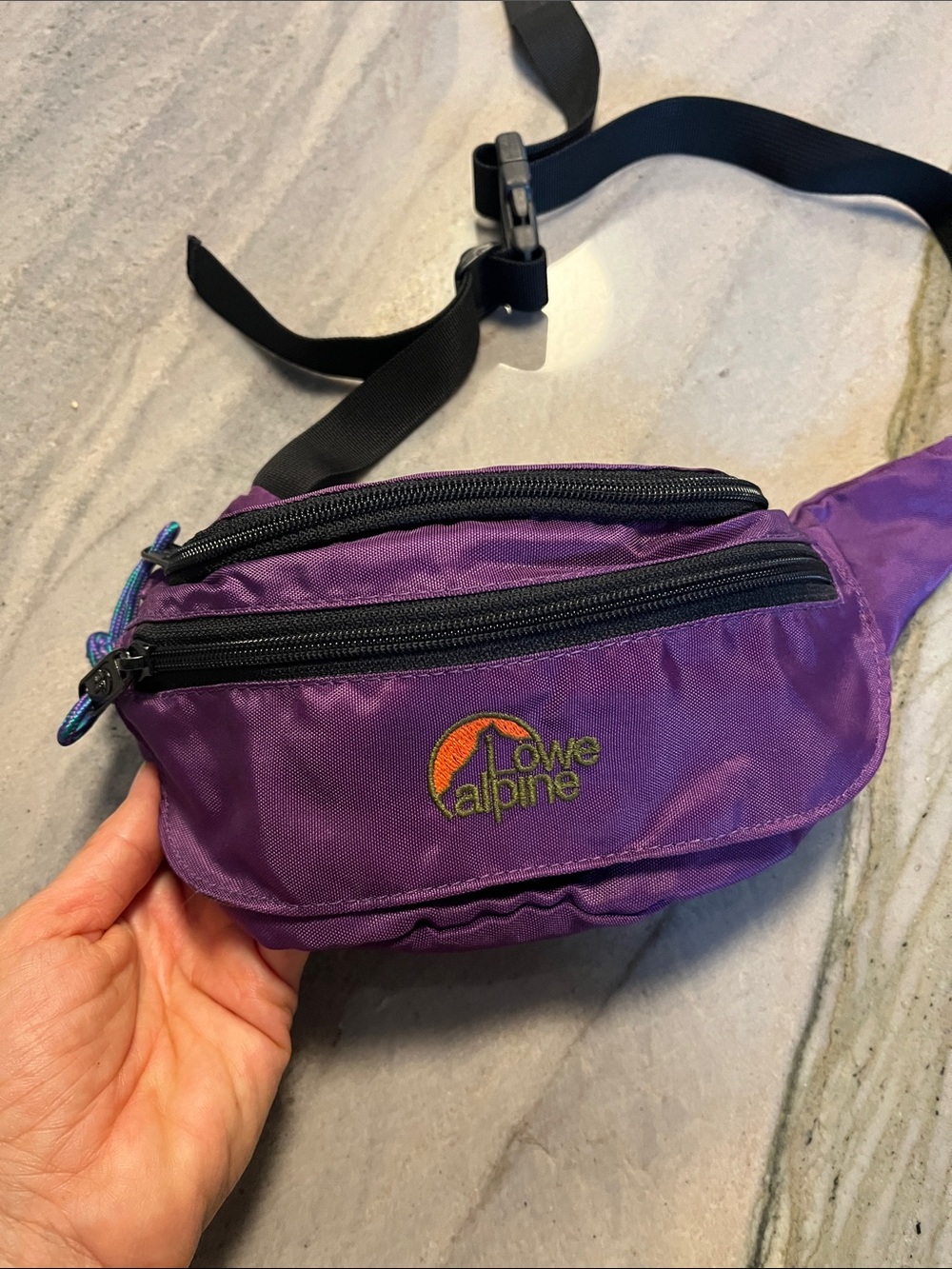 Lowe alpine 3 zipper fanny pack